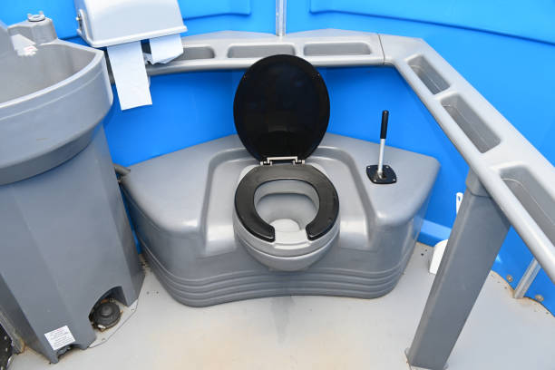 Best Construction site porta potty rental  in Brookston, IN